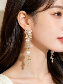 1 Pair Of Fashionable Personalities Long Style Faux Pearl Earrings Sweet And Minimalist Style Wedding Party Accessories - Silver - View 3