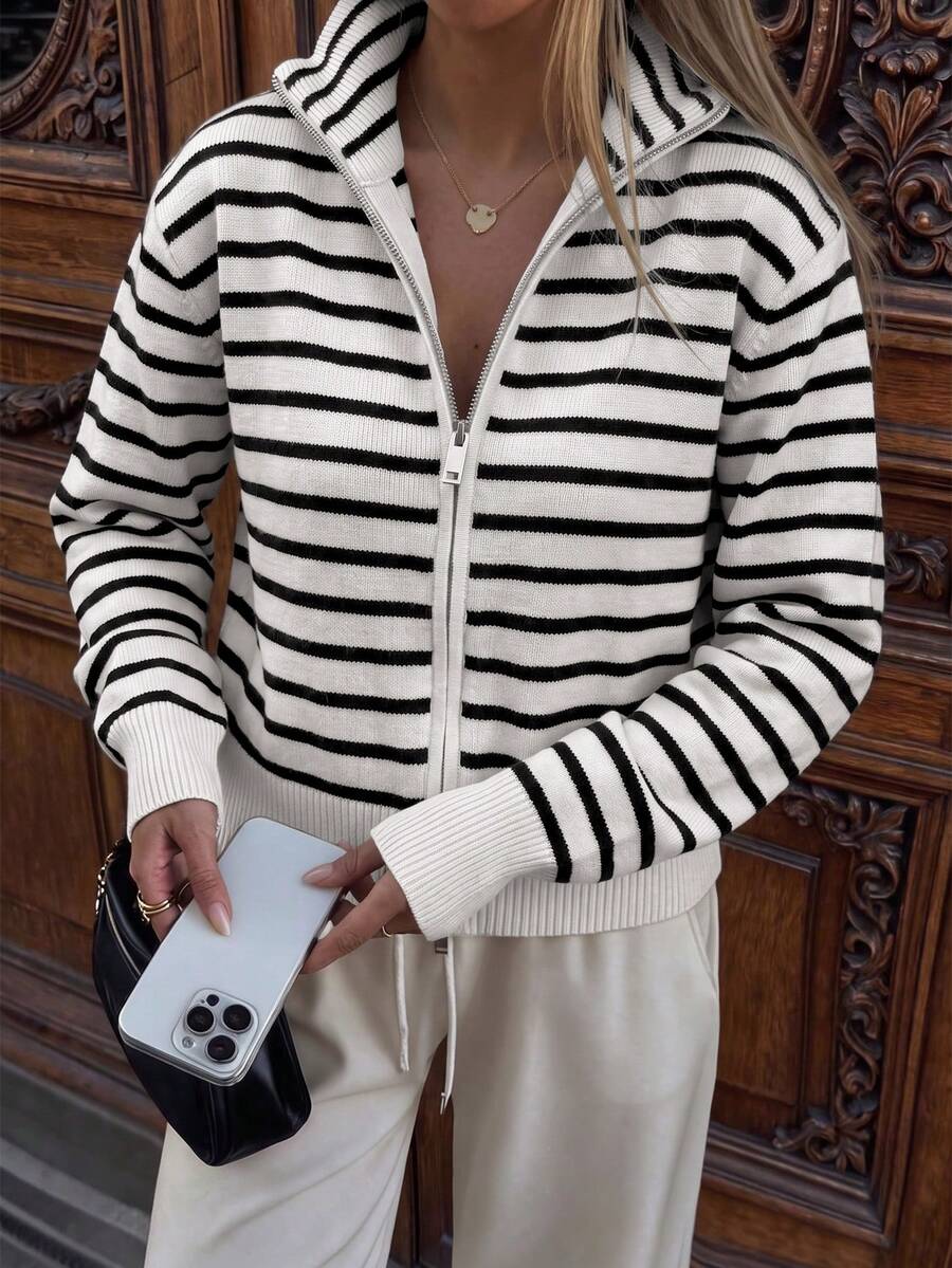 Women's Winter Streetwear Preppy Style Black & White Striped Double Zipper Cardigan Sweater Jacket - Black and White Stripes - View 1