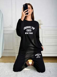Women's Brooklyn New York Letter Print Pajama Set, Round Neck Long Sleeve Top & Loose Wide Leg Pants Set, Women's Loungewear Set - Black - View 1