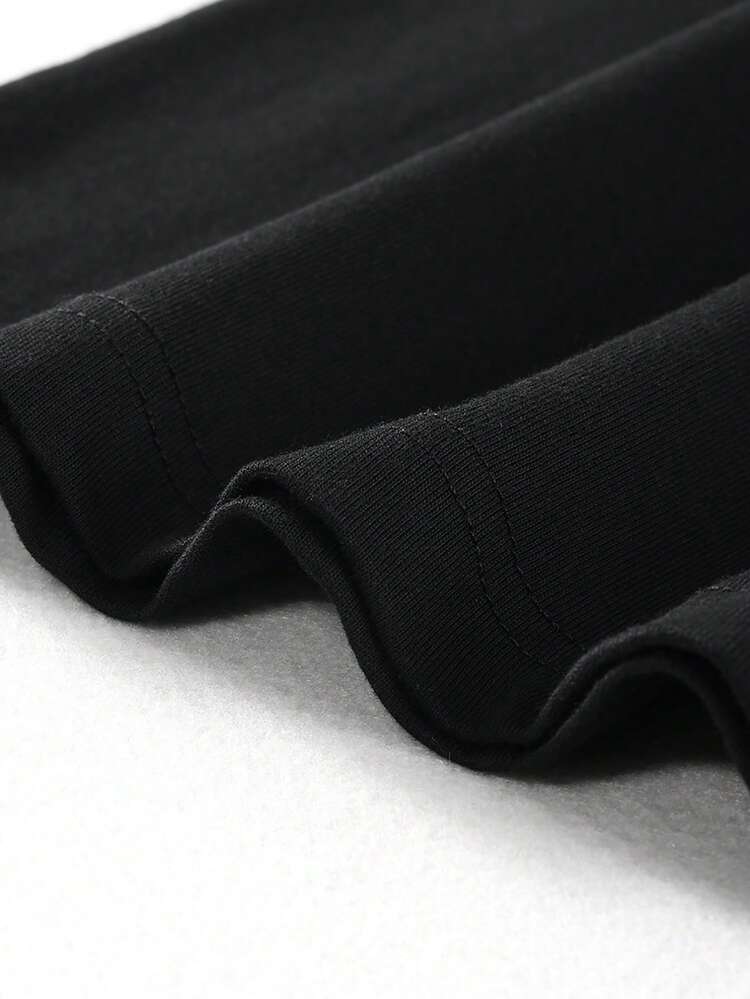 Tiny Spark Kaos Streetwear Gelap Hitam Estetika Grafis Gotik Katedral Terang - Hitam - View 6
