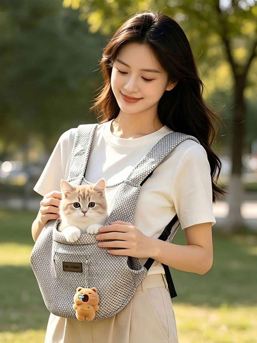 1 buah Tas Ransel Dada Depan Portabel untuk Hewan Peliharaan di Luar Ruangan, Bernapas dan Tidak Pengap, Tas Pembawa Hewan Peliharaan Kucing/Anjing dengan Tali Bahu Lebar, Perlengkapan Hewan Peliharaan, Cocok untuk Semua Musim - Grey - View 1