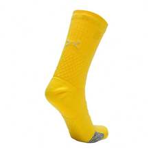 Under Armour UA Curry Series | Thickened Terry Cloth Shock-Absorbing High-Elastic Knitted Unisex Basketball Mid-Calf Professional Sports Socks - Yellow - View 2
