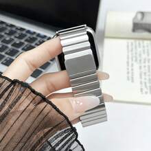 1pc Anti-Scratch Wear-Resistant Precise Fit Replacement Watch Band, Premium Original Color Stainless Steel Metal, Luxury Business Minimalist High-End Style, Solid Color Polished Surface, Wide Chain Link Segment Design, Precision Polished Edges, Magnetic Quick Release Multi-Slot Adjustable, Comfortable Wear Easy Assembly, Smart Watch Strap Compatible With All Series, Suitable For Men And Women Daily Commute Business Outfit Holiday Gift Accessory - Silver - View 3