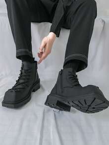 Black Square Toe Boots With Gradient Distressed Toe Cap, Contrast Color Thick Rope Shoelaces, Side Hidden Zipper, Thick Sole Design, Structured Silhouette, Clean Stitching, Men's Casual Winter Boots For Daily Wear And Style - Black - View 4
