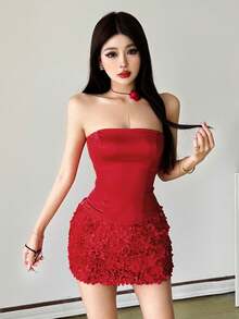 Top Dazzle Women's Red Woven Bandeau Top, Sleeveless Design, Regular Length, Showcasing Charming Style - Red - View 8