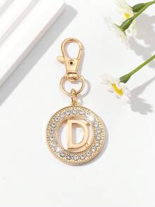 1pc Fashionable European & American Hollow Letter Shape Keychain Pendant, Exquisite Luxurious Women's Car Key Bag Charm Accessory, Suitable For Daily Wear And Holiday Gifts - Gold - View 5
