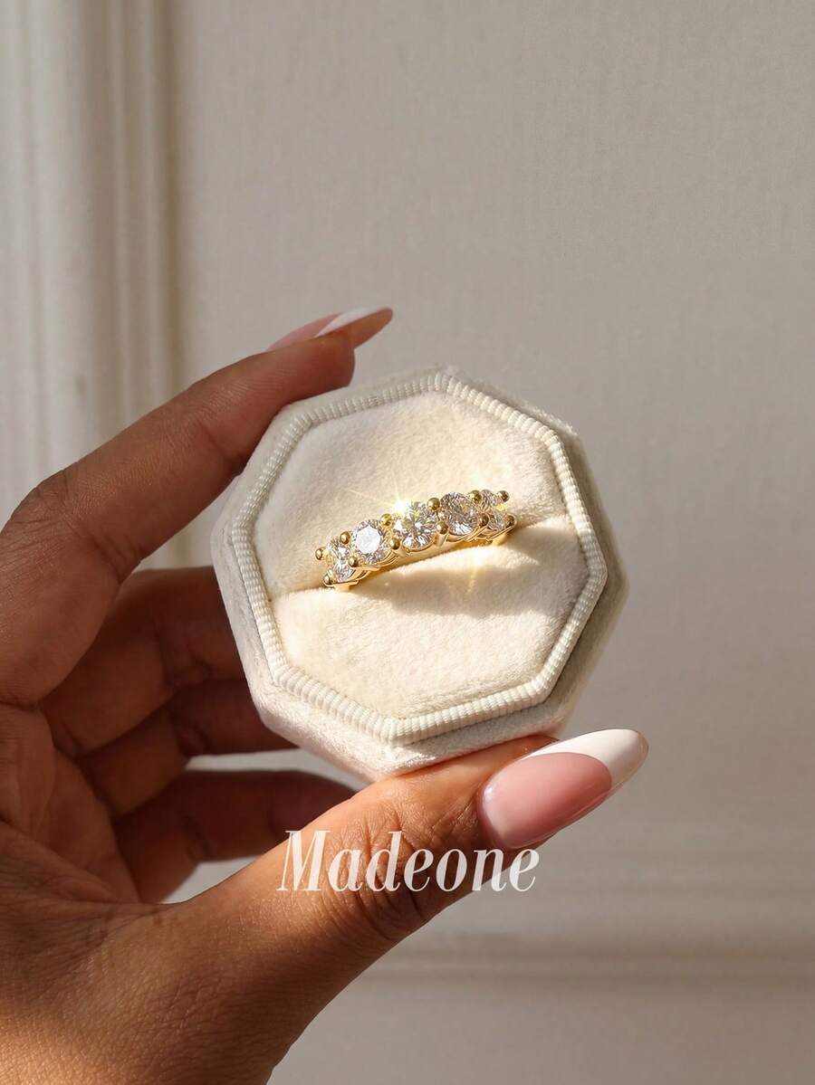 MADEONE 1件極簡幾何水鑽戒指,基礎女款飾品,適合女孩生日與派對場合的優雅禮物 - 五星級排鑽戒指 - 查看 1