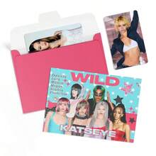 KATSEYE 專輯「WILD」主題隨機小卡,包含 Daniela、Lara、Megan、Sophia、Yoonchae 全員 Y2K 風格,高清印刷質感極佳,適合卡夾相簿收藏、粉絲交易卡、支持收藏,HYBE 國際女團粉絲收藏周邊禮物 - 彩色 - 查看 4