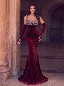 Elegant Women's Burgundy Velvet Long Mermaid Evening Gown, Rhinestone Embellished Bust And Shoulder Strap Design, Suitable For Formal Dinner And Ball - Burgundy - View 3