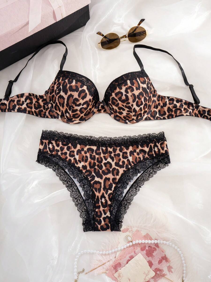 1 Set Women's Leopard Print Lace Patchwork Underwire Molded Cup Comfortable Lingerie Set - Black - View 1