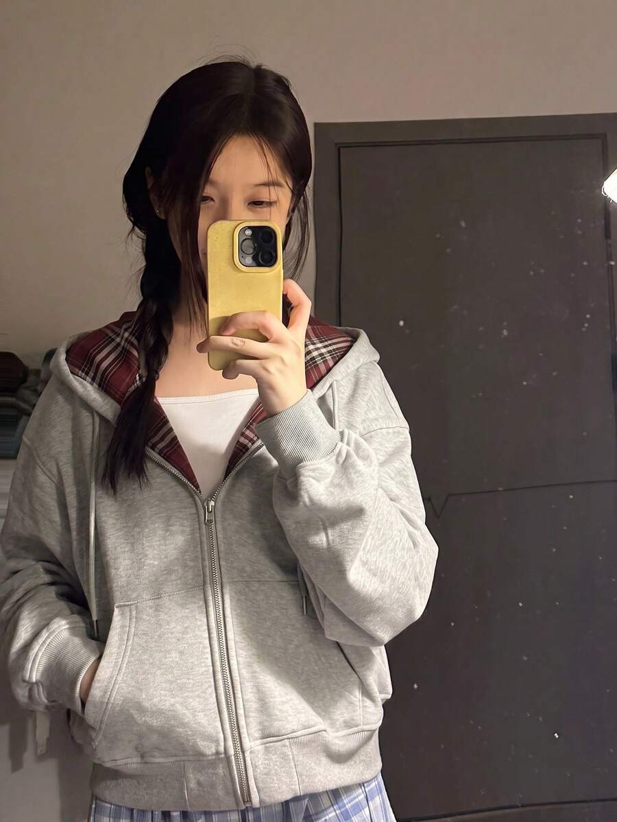 YCYC Korean Style Women's Hooded Sweatshirt, Autumn/Winter Colorblock Plaid Lining Short Zip-Up Sweatshirt Jacket, Loose Fit Long Sleeve Top - Grey - View 1