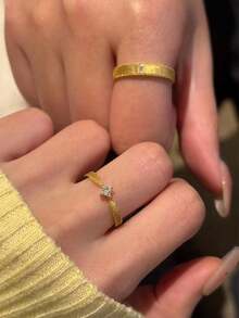 2pcs Luxury Vintage Brushed Texture Square Zirconia Ring Set, Minimalist Exquisite Super Shiny Square Diamond Geometric Couple Rings, Adjustable, Suitable For Women's Daily Wear - Gold - View 6