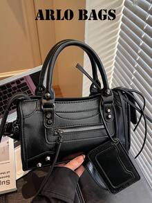 Tas Bantal Gaya Motor Y2K untuk Wanita, Perangkat Keras Rivet Logam, Kantong Resleting Depan Eksternal, Aksesoris Tag dan Rumbai, Tali Selempang yang Dapat Dilepas dan Disesuaikan, Dapat Digunakan Ganda Sebagai Tas Tangan dan Selempang, Desain Berlapis, Tas Streetwear Harian yang Keren dan Personal - Hitam - View 1