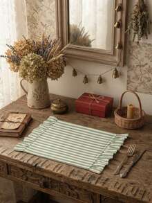 2/6/12pcs Green & White Striped Ruffle Edge Lightweight Napkins, Soft & Breathable For Wiping Tableware And Countertops, Suitable For Afternoon Tea, Western Restaurant, Kitchen, Coffee Shop, Party - Green - View 1