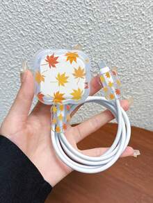 Set 3 Potong Pelindung Kabel Data dan Pengisi Daya Motif Daun Maple Bergelombang, Kompatibel dengan Pengisi Daya Apple Standar Inggris 20W, Penutup Transparan Anti Pecah, Melindungi Ponsel, Pengisi Daya 3 Pin, Pelindung Kabel - MultiWarna - View 1