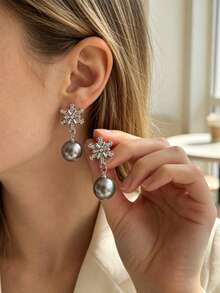 1 Pair Of Fashionable Personalities Snowflake Shaped Faux Pearl Earrings Suitable For Women's Daily Commuting ﻿ - Grey - View 7