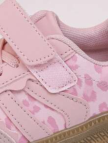 1 Pair Girls' All-Season College Style Fashionable Comfortable Skate Shoes With Hook-And-Loop Soft Sole Non-Slip Rubber Bottom Casual Flat Sneakers - Pink - View 9