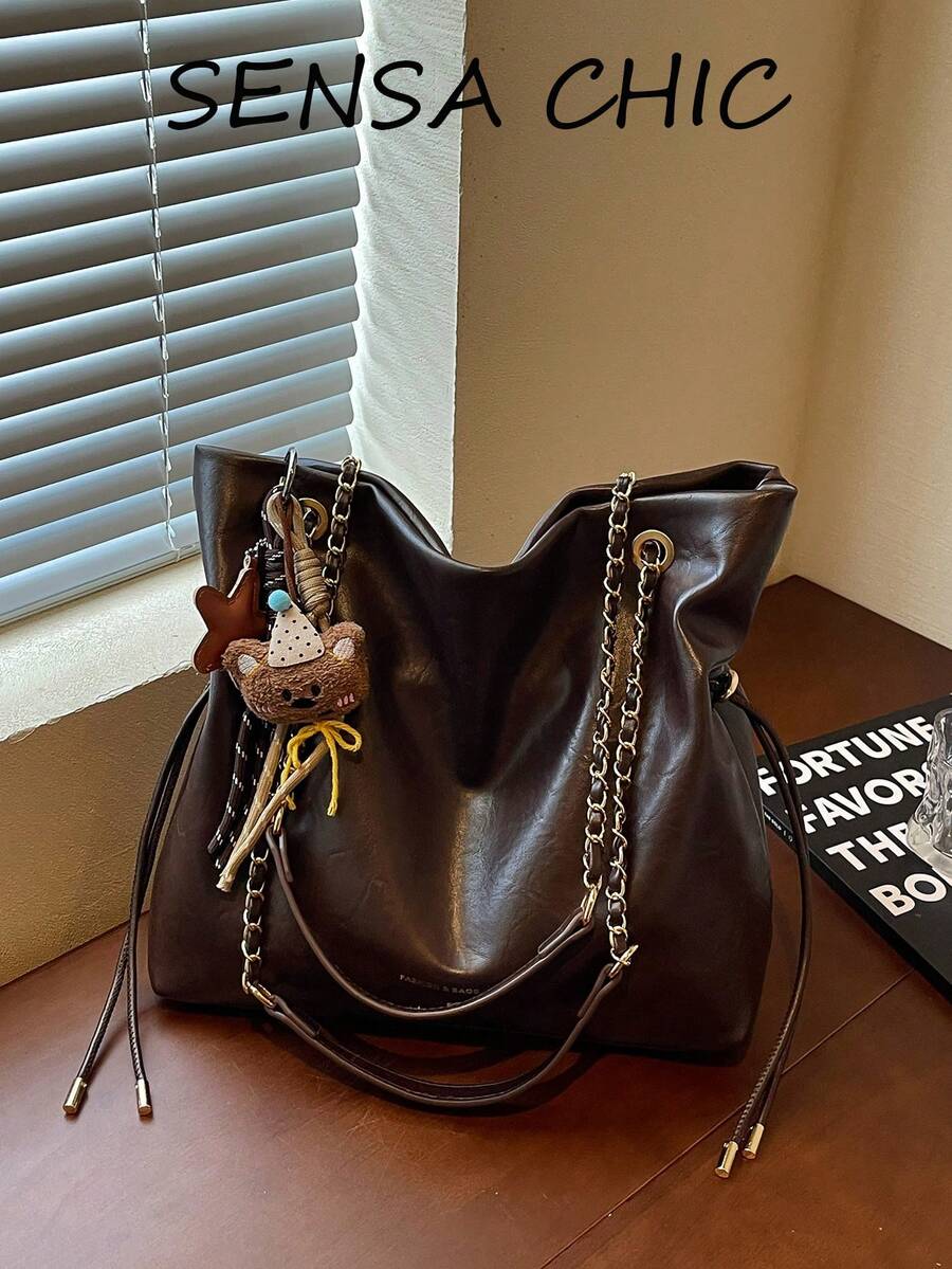 Tote Bag With Relaxed Soft Body, Drawstring Closure Design, Paired With Chain Shoulder Strap, Effortless To Carry. Spacious Interior Can Hold Many Personal Items, Decorated With Cute Charms, Simple And Elegant Style Suitable For Daily Outings, Easily Creating A Casual And Relaxed Outfit Effect. - Coffee Brown - View 1