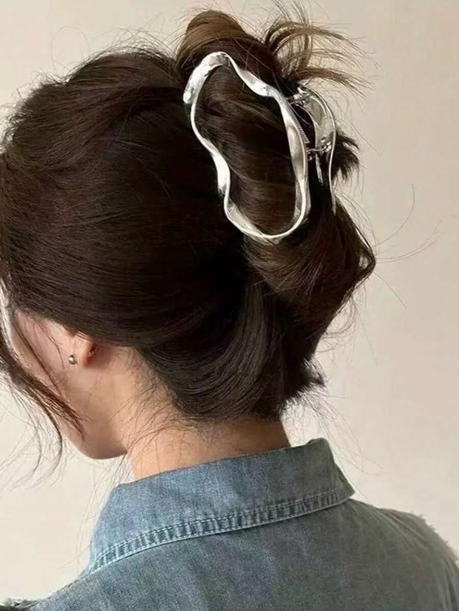 1pc Hollow Alloy Large Hair Claw (Slight Scratches Are Normal, Internal Texture Is Random) - Silver - View 1