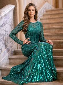 Romagic Round Neck Black & Green Sequin Evening Gown Elegant Long Ball Gown For Women - Green - View 3