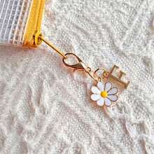 1/10/26PCS Letter Flower Keychain – Name/Initial (A-Z) – Durable Gift, Suitable For Men And Women – Applicable For Keychains With Father, Mother, Teacher, Friend Initials, Can Be Used For Backpack And Car Key Decoration Party Favors, Suitable For Graduation Season, Mother's Day, Father's Day, Wedding, Birthday Party And Other Occasions. - Multicolor - View 13
