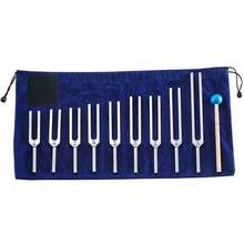 Set ini termasuk 9 garpu tala, 1 palu biru kecil dan 1 kain pembersih kecil, beserta tas penyimpanan untuk garpu tala. Digunakan untuk menghasilkan frekuensi suara, yoga dan meditasi, ini menjadi hadiah yang indah untuk wanita. - MultiWarna - View 9