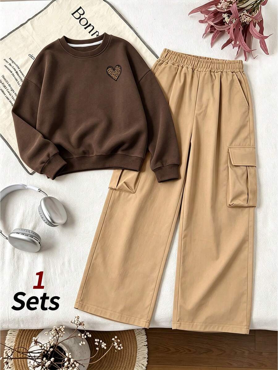2pcs/Set Girls Casual Minimalist Style Outfit, Leopard Print Heart Pattern Crew Neck Sweatshirt + Cargo Pants, Soft Fabric Casual Streetwear - Multicolor - View 1