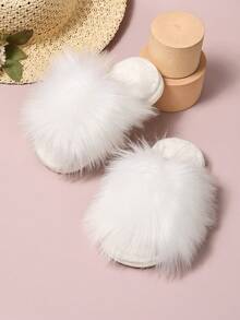 1 Pair Winter Girls Princess Style Faux Fur Slippers Indoor Home Soft Sole Anti-Slip Cute Kids House Slippers - White - View 5