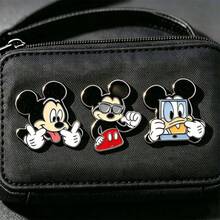 Disney Cute Creative Minnie & Mickey Mouse Cartoon Character Metal Brooch Badge Pin Accessory For Clothes Bags Funny Metal Badge Ornament - Multicolor - View 4