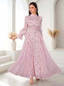 Gaun Wanita Elegan Modern Romantis Motif Bunga Lengan Panjang dengan Hiasan Ruffle dan Patchwork yang Melangsingkan - Berwarna merah muda - View 2