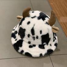 Black & White Cow Print Plush Bucket Hat, Cute Cow Horns Thick Warm Bucket Hat, Fashionable Versatile Hat, Pattern Position May Vary Slightly, Randomly Sent - Multicolor - View 4