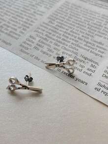 Scissors Stud Earrings Men Punk Hoop Earrings Vintage Internet Celebrity Ins Original Design Ear Jewelry - Antique Silver - View 2