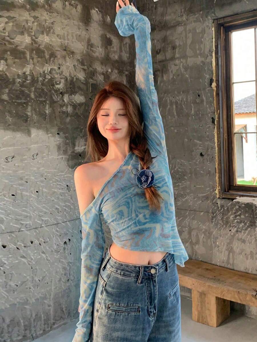 Vintage American Tie Dye Off-Shoulder Long Sleeve T-Shirt, Asymmetrical Hem Fitted Cover Up For Women, Spring Vacation - Blue - View 1