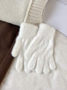 1 Pair Comfortable Plush Winter Gloves - Soft, Cold-Resistant, Warm & Breathable, Suitable For Cycling - Polyester Blend, Knitted Fabric, Hand Wash Only, Autumn Wear, Suitable For Women & Girls - A - View 5