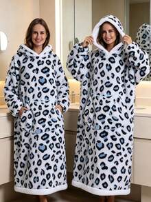 1PC New Warm Bathrobe Home Bathrobe Slouchy Bathrobe Oversized Extra Thick Extra Long Adult Hooded Bathrobe - Multicolor - View 1
