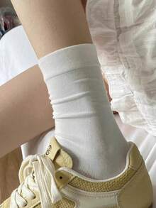 1/4/6/8/12 Pairs Solid Color Minimalist Comfortable Wide Cuff Mid-Calf Socks - White - View 8
