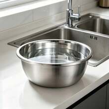 Large Capacity Deep Stainless Steel Dough Mixing Bowl, Material & Odorless, Thick Body Durable & Resistant To Deformation. Wide Smooth Rolled Edge, Comfortable Grip Without Scratching Hands, Deep Design Prevents Flour Spillage During Kneading And Fermentation, Also Suitable For Marinating Meat, Washing Fruits & Vegetables, Mixing Salads. Smooth Inner Wall Easy To Clean, Stackable Storage Saves Kitchen Space, Ideal For Home Baking Preparation And Multi-Purpose Kitchen Cooking. 1pc/3pcs - View 7