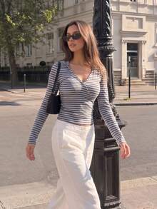 Y2K Hot Girl Striped Cropped Knit Hoodie, V-Neck Long Sleeve Top With Metal Eyelet Detail, Autumn Back To School Daily Wear - Grey - View 3