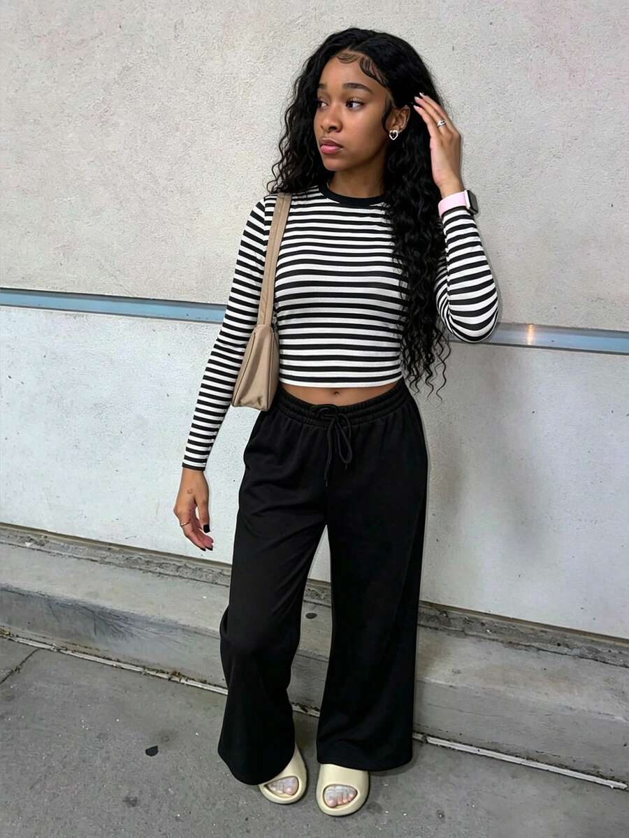LovelyWholesale Women's Casual Round Neck Long Sleeve Striped Print Top With Drawstring Straight Leg Pants 2 Pieces Set Autumn Outfit - Black - View 1