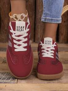 Sneakers Kasual Wanita, Desain Tali Ikat, Struktur Sol Datar - Merah - View 2