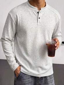 Blueprint Man 1pc Men's Light Gray Henley Collar Long Sleeve T-Shirt, Soft Knit Fabric, Skin-Friendly, 2-Button Henley Collar Design, Unique Layered Style, Solid Color Minimalist Casual, Suitable For Daily Commute And Outdoor Activities - Light Grey - View 3