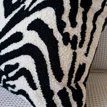 One Embroidered Tiger Pattern Pillow Cover, Light Luxury Decorative Pillowcase For Living Room Bed Sofa Cushion Back Pillow Cover - Multicolor - View 8