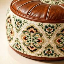 1PC Eternal Pattern Dual-Purpose Footstool, Decorated With Elegant Vintage Art Pattern, Soft Cushion Provides Comfortable Seating Experience, Internal Storage Space Can Organize Scattered Items, Adding Sophisticated Style To Your Home Decor. - View 4