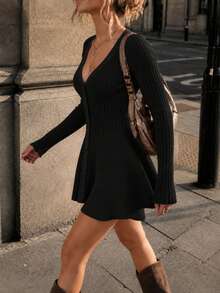 Y2K Minimalist Casual Front-Opening Fitted V-Neck Long Sleeve Flared Hem Ribbed Knit Sweater Dress Black Fall - Black - View 4