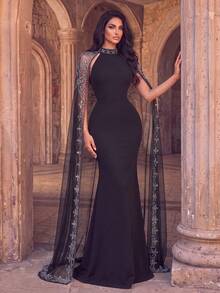 Elegant Mermaid Evening Gown With Sequin Cape Sleeves And Flared Hem, Fitted Bust Design, Suitable For Formal Weddings And Red Carpet Occasions - Black - View 3