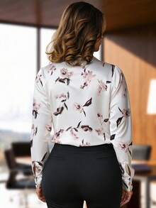 HOMEYEE Plus Size Women's Elegant Vintage Floral Pattern Button Front Business Professional Shirt - White - View 3