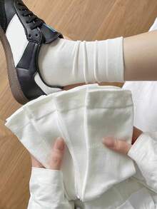 1/4/6/8/12 Pairs Solid Color Minimalist Comfortable Wide Cuff Mid-Calf Socks - White - View 1