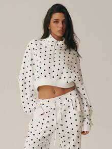Women's Polka Dot 1/4 Zip Stand Collar Drop Shoulder Long Sleeve Cropped Sweatshirt, Ribbed Hem, Casual Fitness Jacket - Beige - View 4