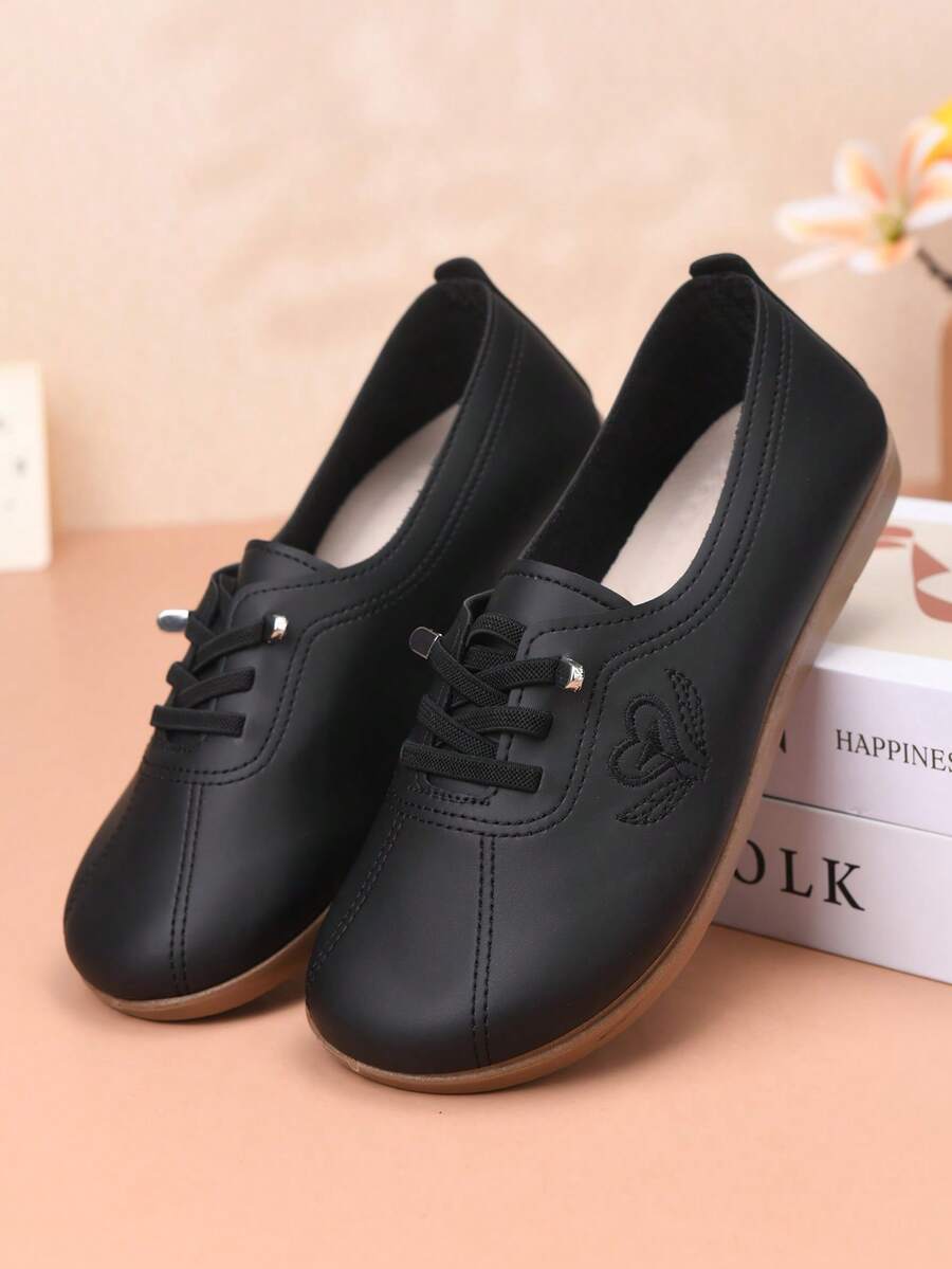 Spring/Autumn New Soft Sole Women Round Toe Slip-On Flat Shoes Versatile Comfortable Lightweight Fashionable Breathable Anti-Slip Loafers For Middle-Aged And Elderly Mothers - Black - View 1