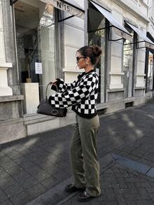 Joy Knit 女款針織開襟毛衣外套 秋冬新款 百搭上衣 簡約休閒時尚 格紋圓領鈕扣甜美寬鬆 辦公室穿搭 外出上衣 派對穿搭 - 黑與白 - 查看 5